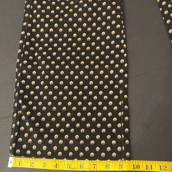 Lands’ End Green Corduroy with Flowers Pants - Picture 10 of 16